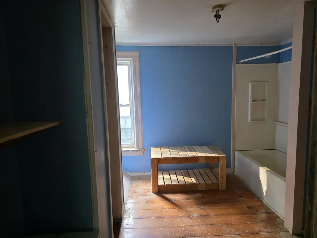 13 Pine Street Rockingham VT 05101