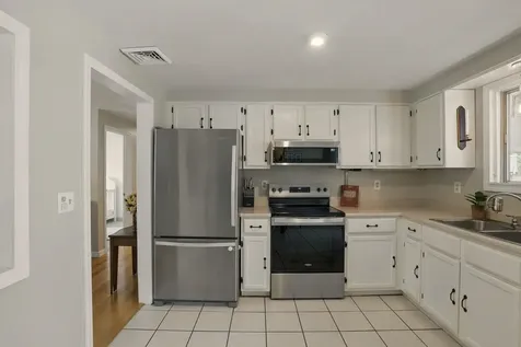 62 Palomino Lane Bedford NH 03110