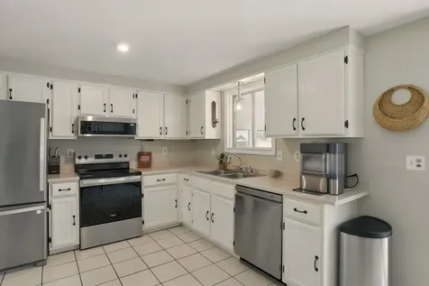 62 Palomino Lane Bedford NH 03110