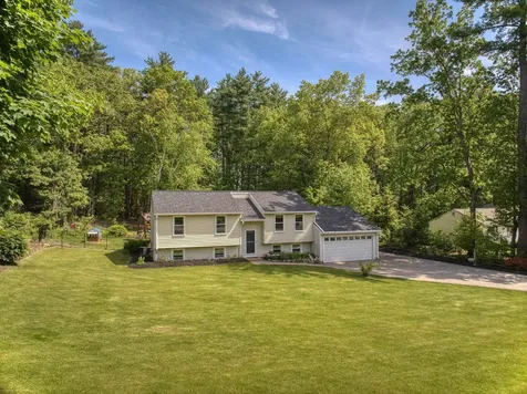 62 Palomino Lane Bedford NH 03110