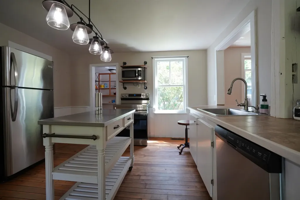 52 Nh Route 114 Grantham NH 03753