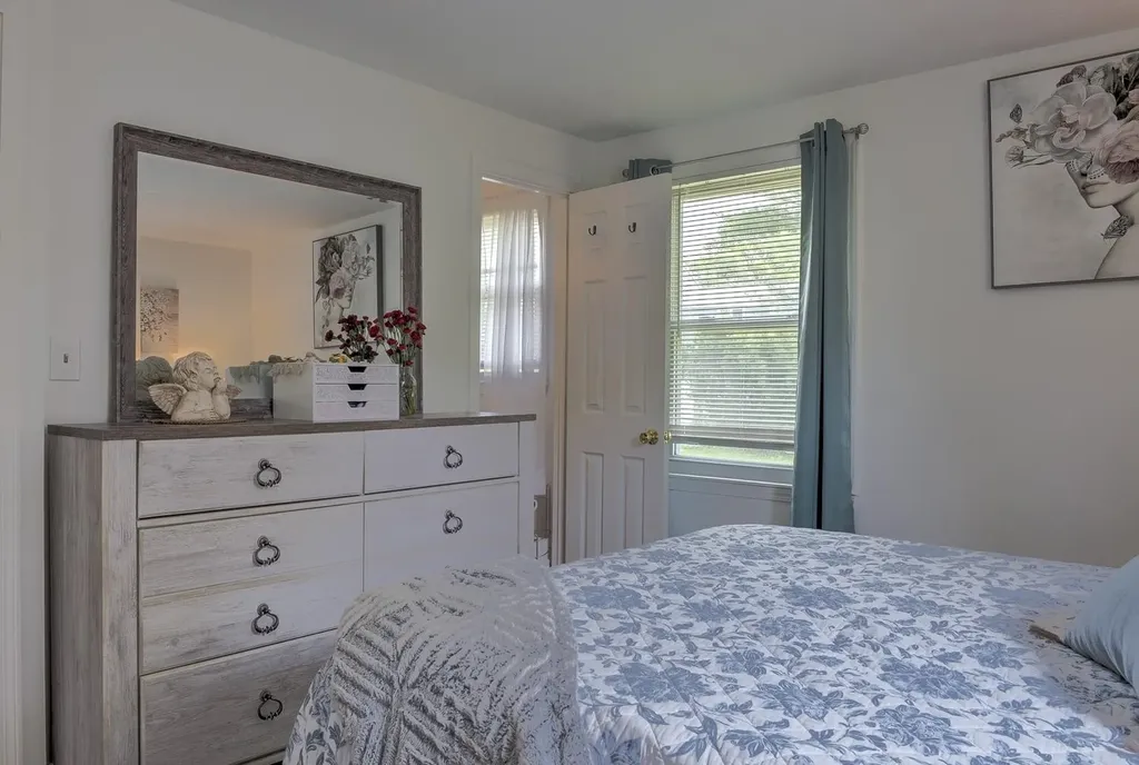 6 Worcester Street Keene NH 03431