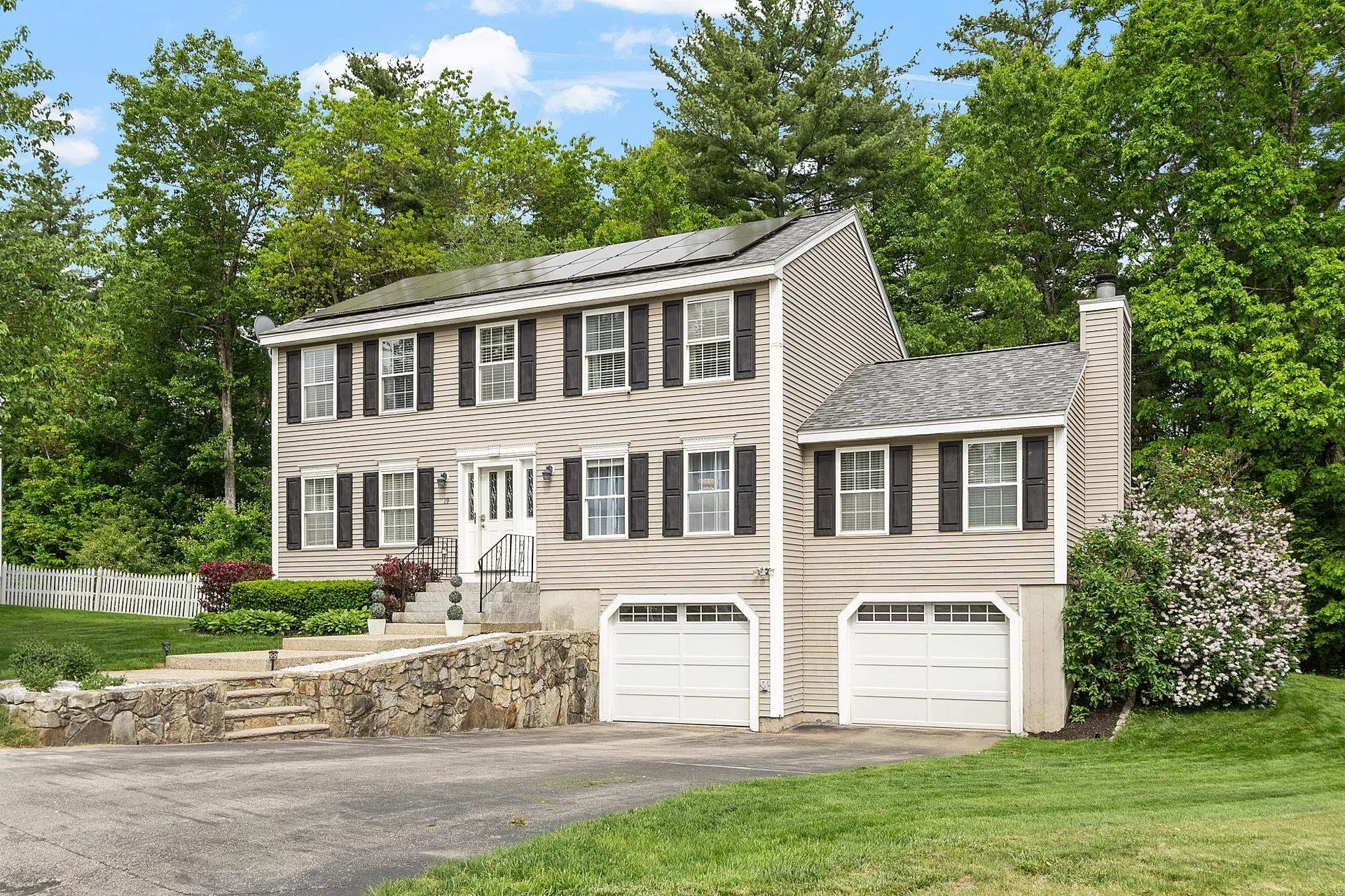 19 Scotchpine Lane Merrimack NH 03054