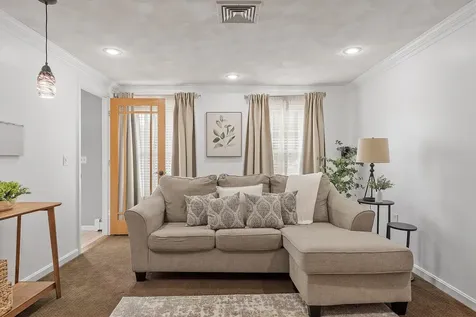 19 Scotchpine Lane Merrimack NH 03054