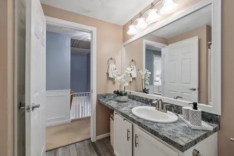 19 Scotchpine Lane Merrimack NH 03054