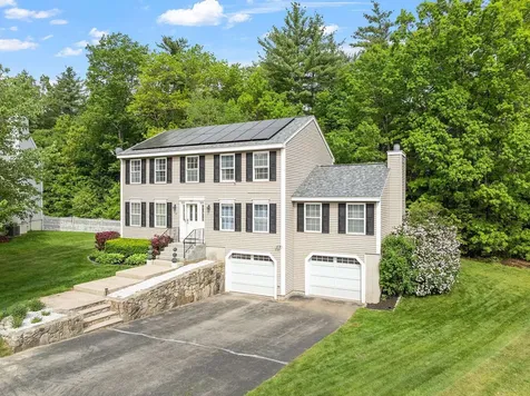 19 Scotchpine Lane Merrimack NH 03054