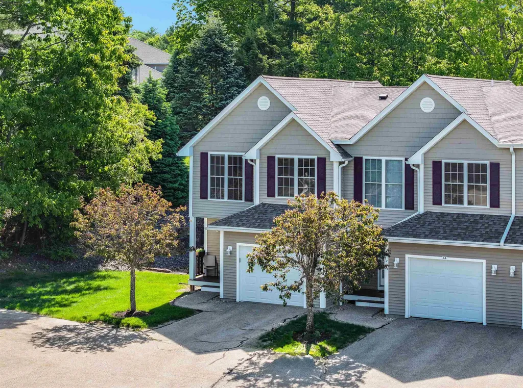 43 Ledgeview Drive Newmarket NH 03857
