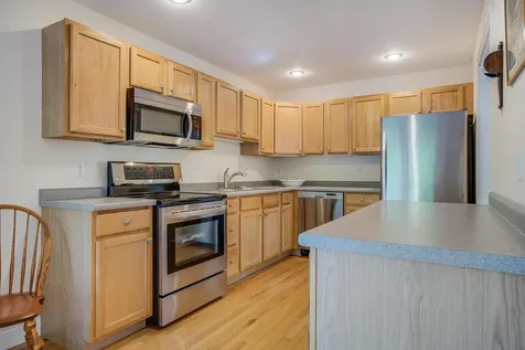 43 Ledgeview Drive Newmarket NH 03857