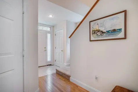 43 Ledgeview Drive Newmarket NH 03857