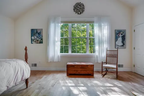 43 Ledgeview Drive Newmarket NH 03857