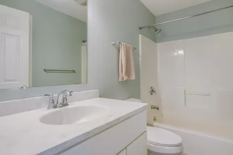 43 Ledgeview Drive Newmarket NH 03857
