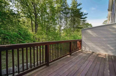 43 Ledgeview Drive Newmarket NH 03857