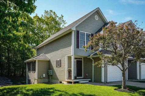 43 Ledgeview Drive Newmarket NH 03857