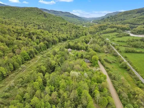 3567 River Road Duxbury VT 05676