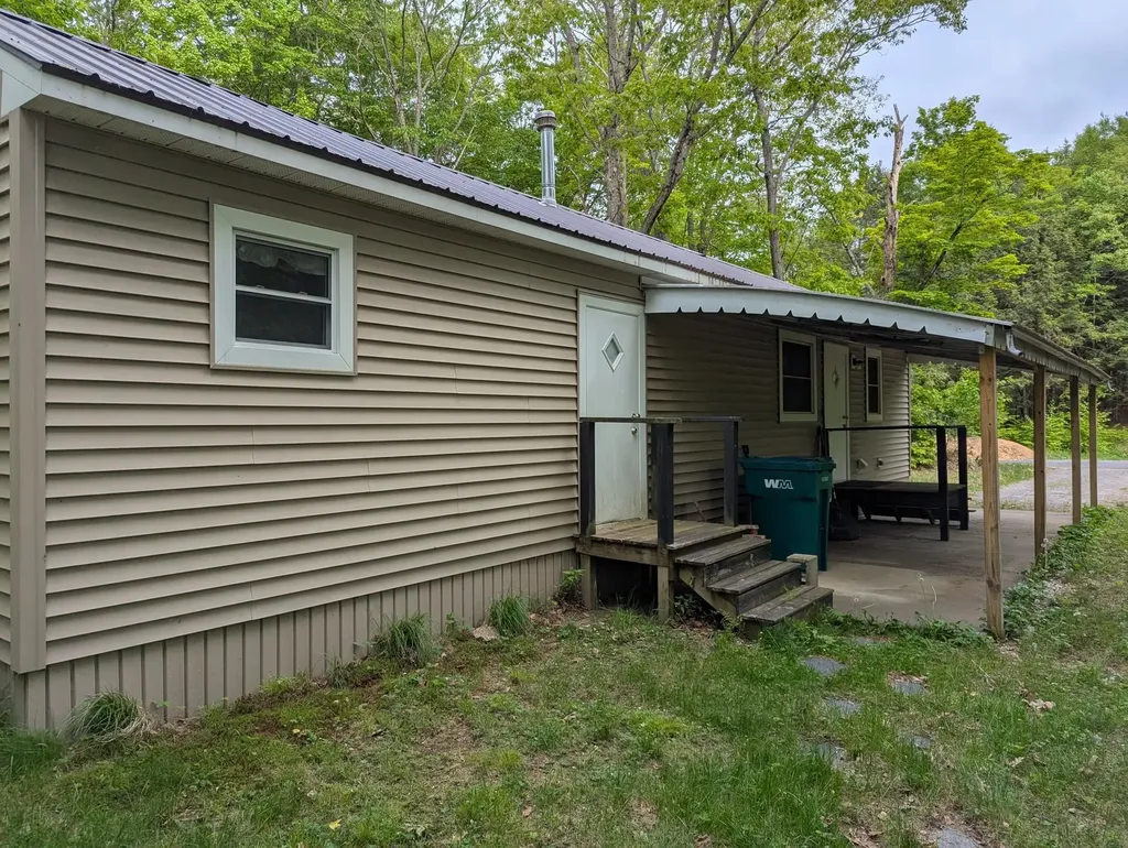 56 Ryan Road Marlborough NH 03455