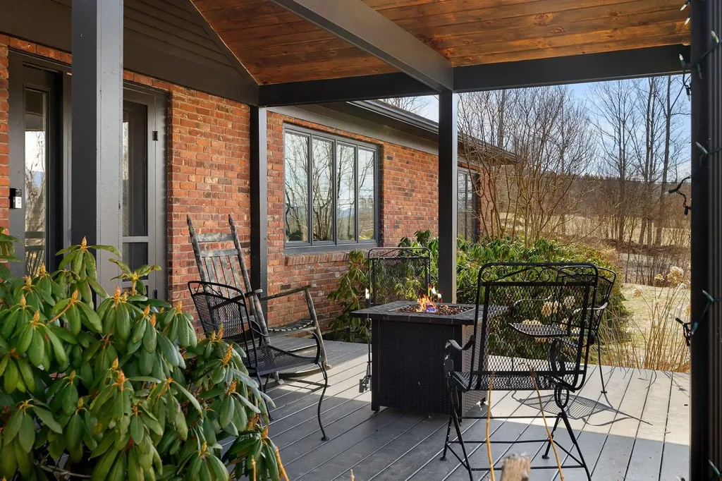 987 Common Road Waitsfield VT 05673