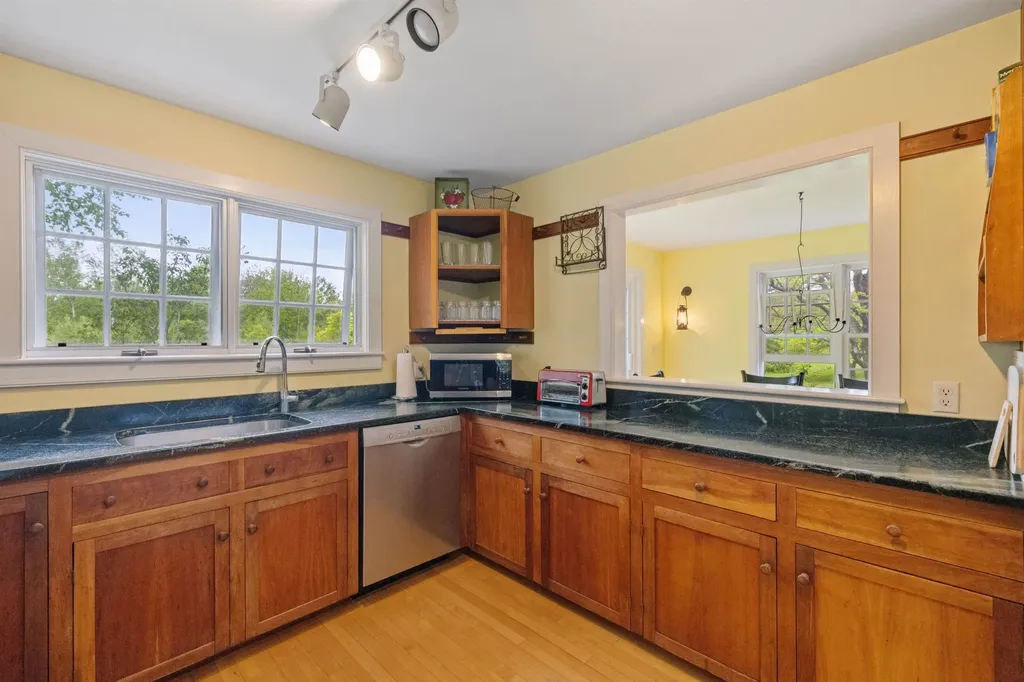 246 Windsor Road Hillsborough NH 03244