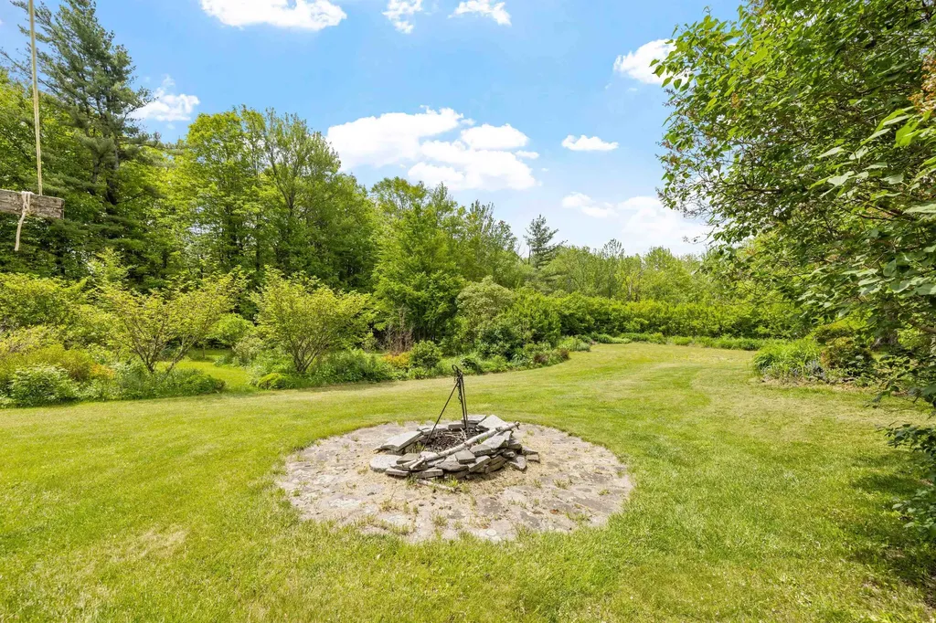 246 Windsor Road Hillsborough NH 03244