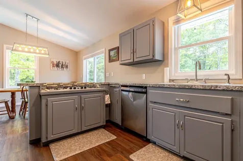 15 Battis Crossing Road Canterbury NH 03224