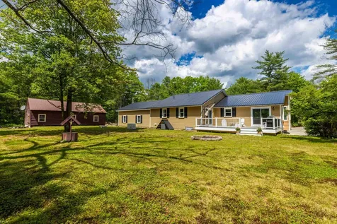 15 Battis Crossing Road Canterbury NH 03224