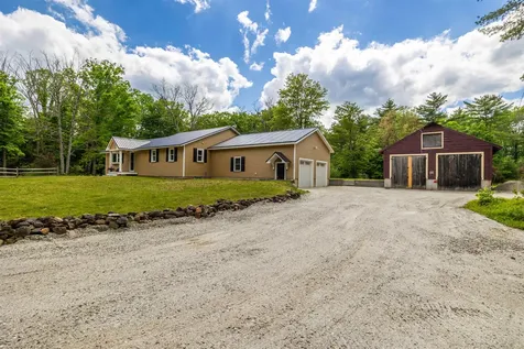 15 Battis Crossing Road Canterbury NH 03224