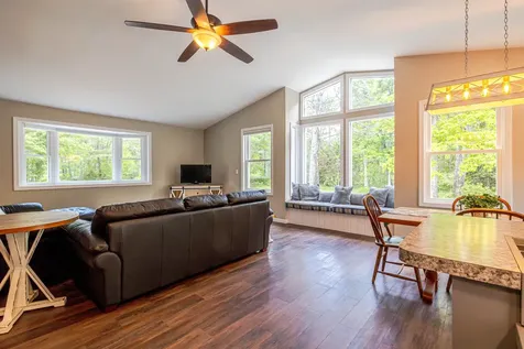 15 Battis Crossing Road Canterbury NH 03224