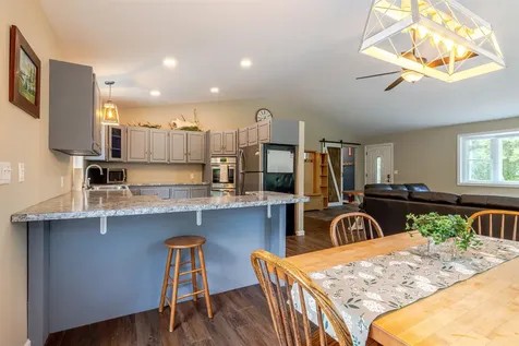 15 Battis Crossing Road Canterbury NH 03224