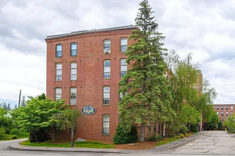 156 Front Street Exeter NH 03833