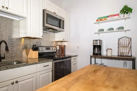 156 Front Street Exeter NH 03833