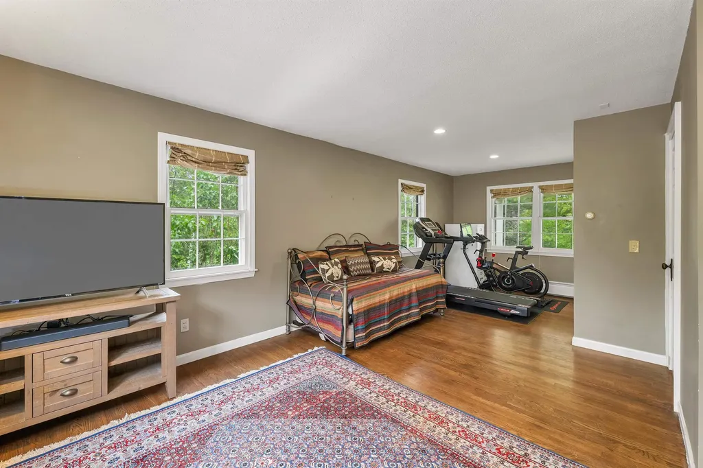 292 South Pleasant Street New London NH 03257