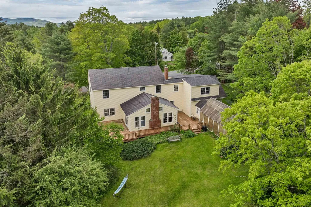 292 South Pleasant Street New London NH 03257