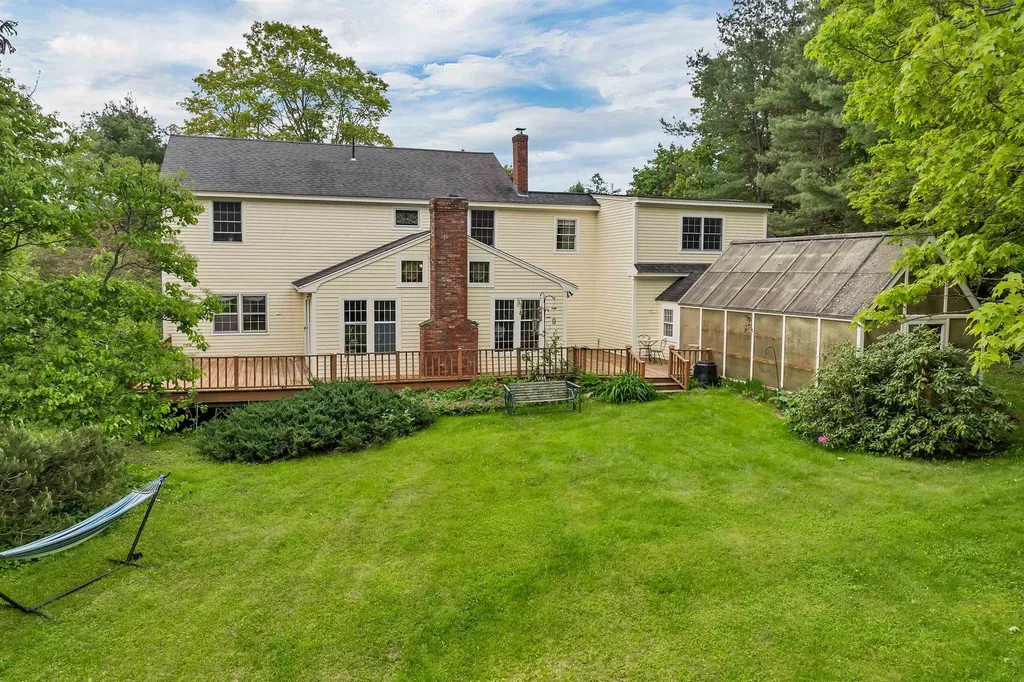 292 South Pleasant Street New London NH 03257