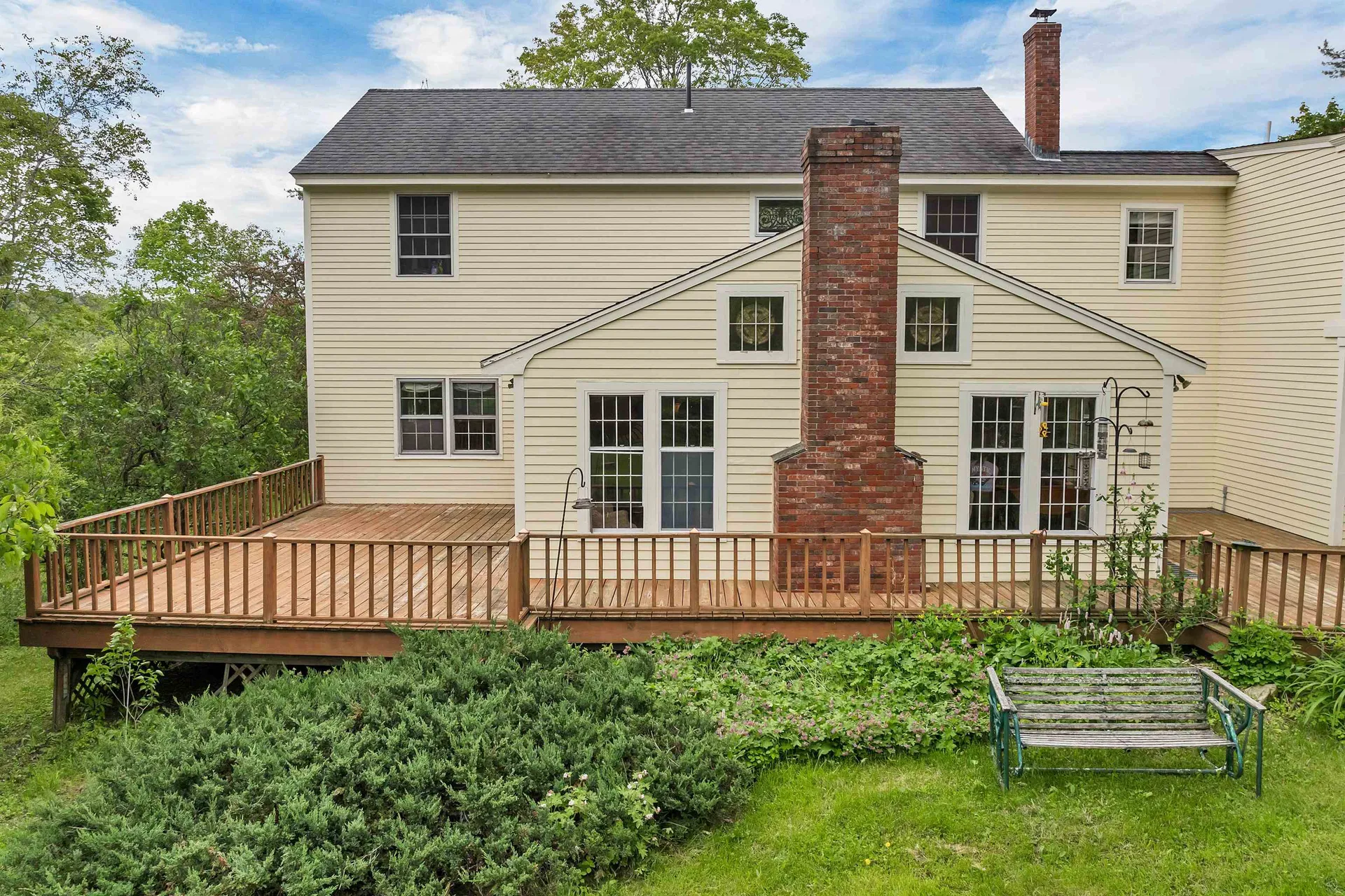 292 South Pleasant Street New London NH 03257