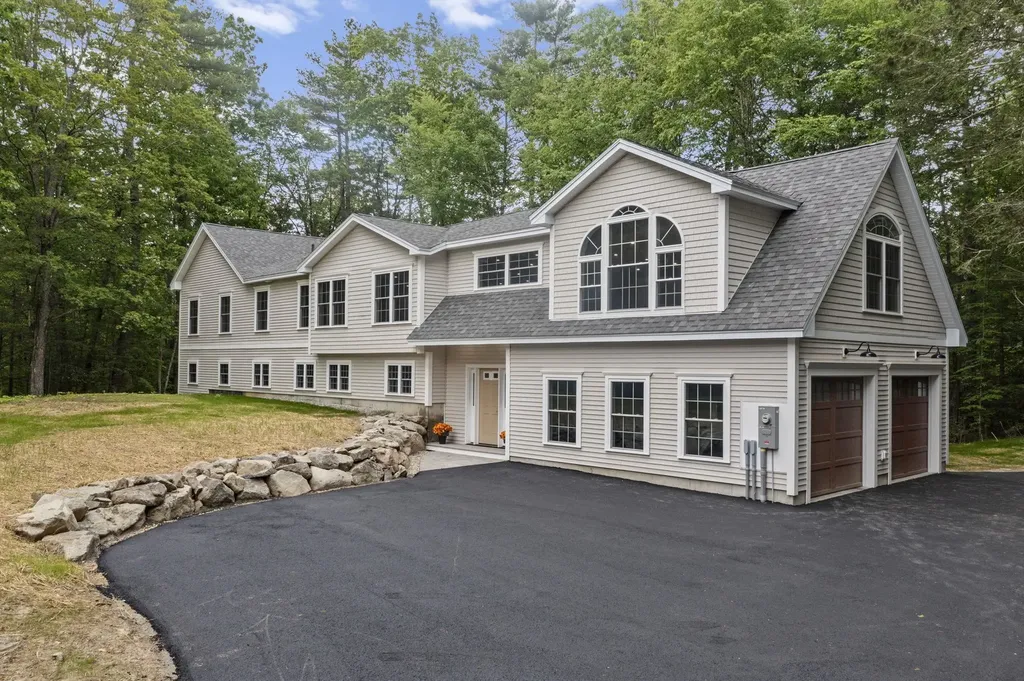 174 Brentwood Road Exeter NH 03833