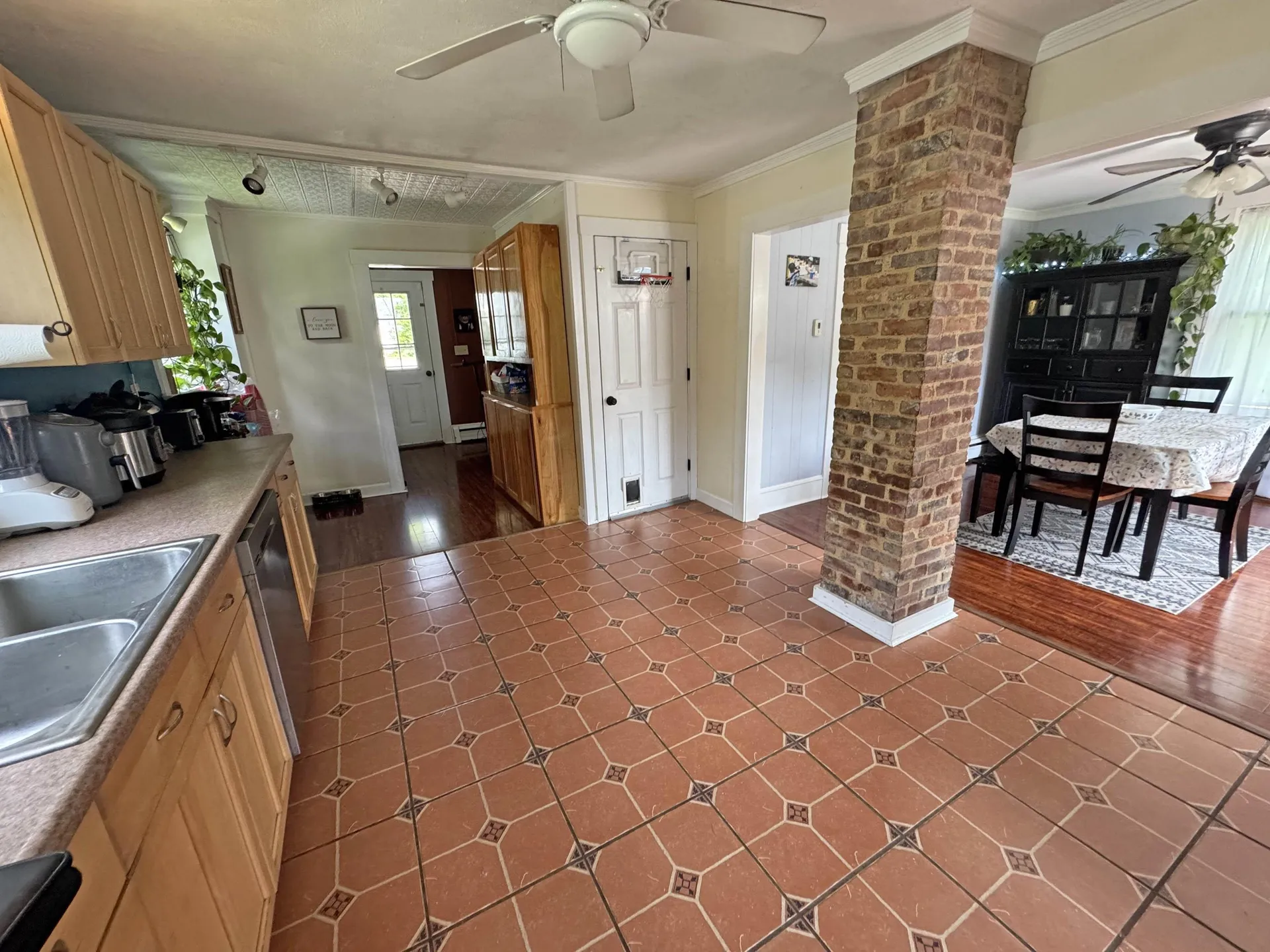 6 Willow Street Brattleboro VT 05301