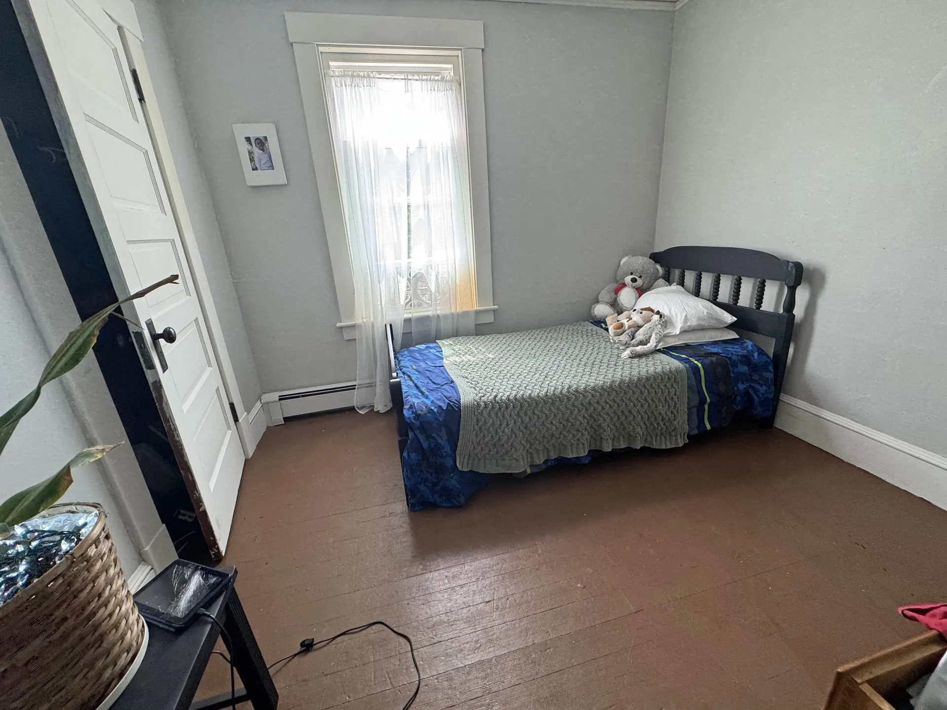 6 Willow Street Brattleboro VT 05301