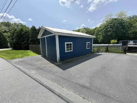 6 Willow Street Brattleboro VT 05301