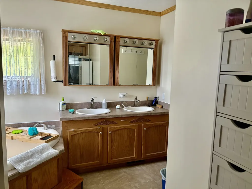 919 Nh Route 10 Croydon NH 03773