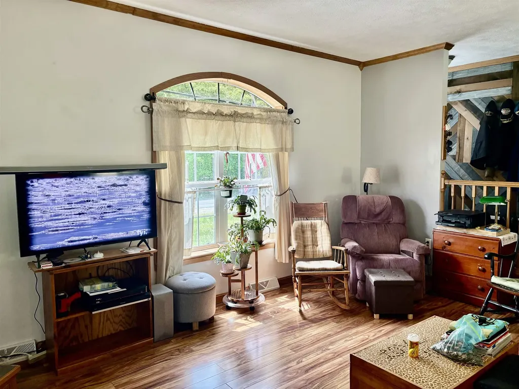 919 Nh Route 10 Croydon NH 03773