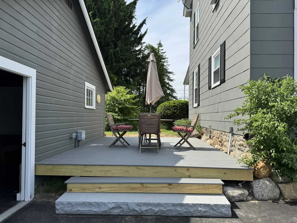 10 Wharf Road Center Harbor NH 03226