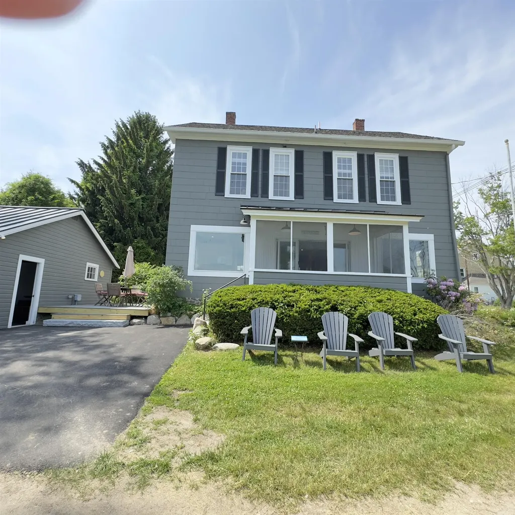 10 Wharf Road Center Harbor NH 03226