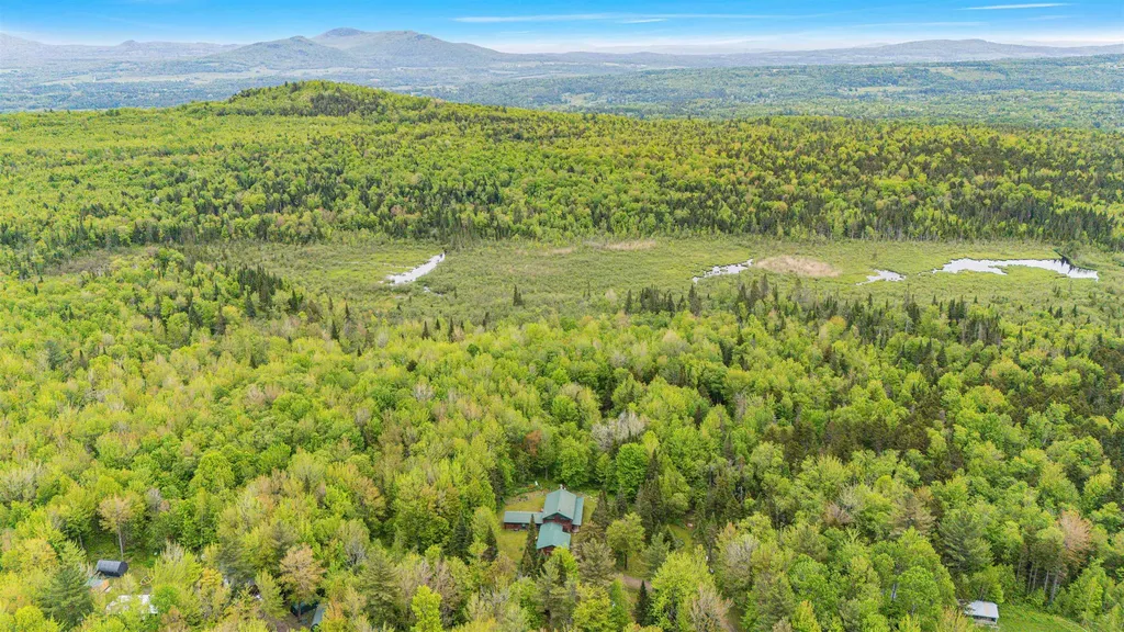 984 Mayhew Road Jay VT 05859