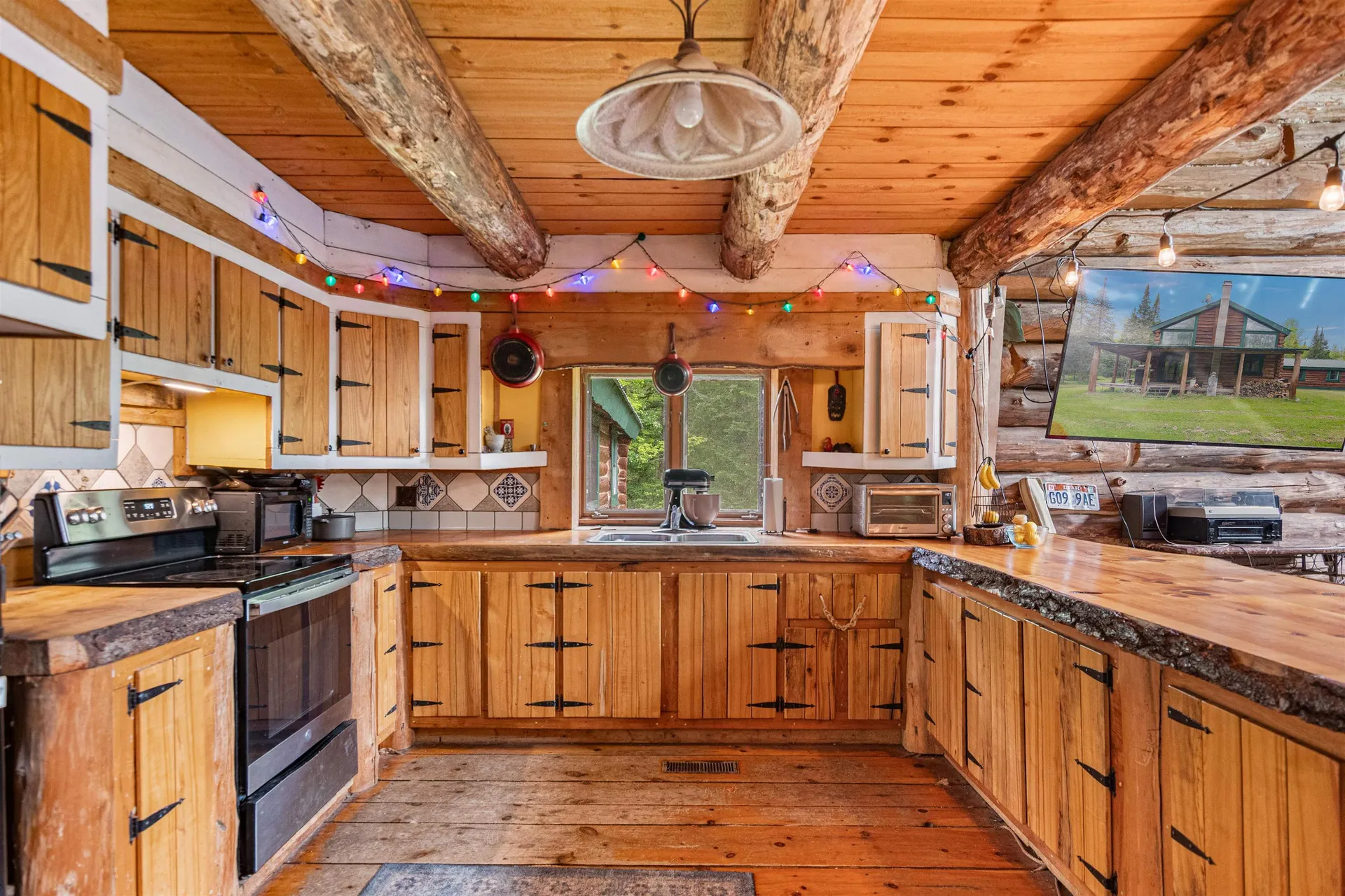 984 Mayhew Road Jay VT 05859