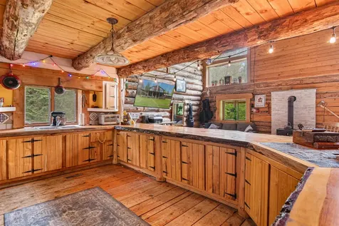 984 Mayhew Road Jay VT 05859