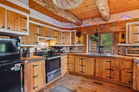 984 Mayhew Road Jay VT 05859