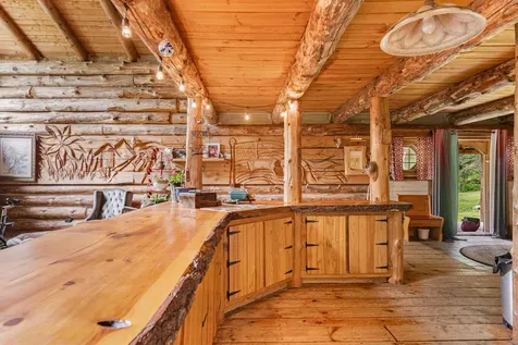 984 Mayhew Road Jay VT 05859