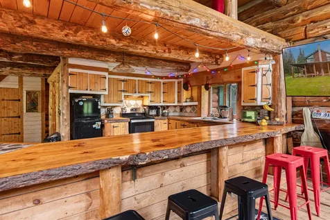 984 Mayhew Road Jay VT 05859