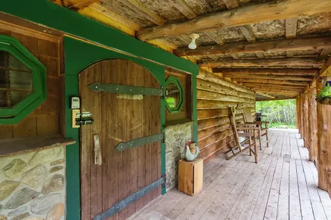 984 Mayhew Road Jay VT 05859