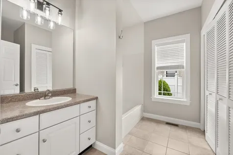 562 Nashua Street Seabrook NH 03874