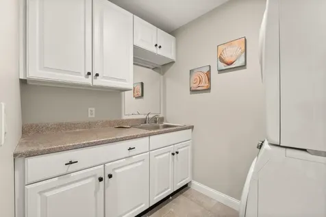 562 Nashua Street Seabrook NH 03874